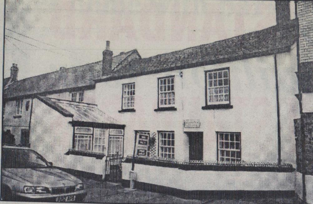 September 1998 Appeldore cottage for sale