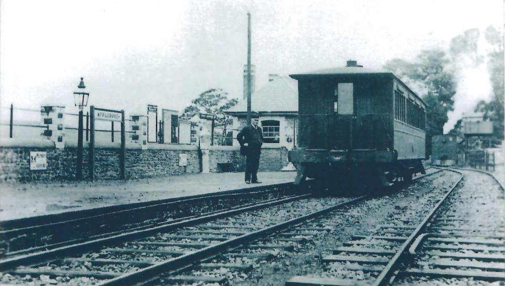Appledore station Moody1