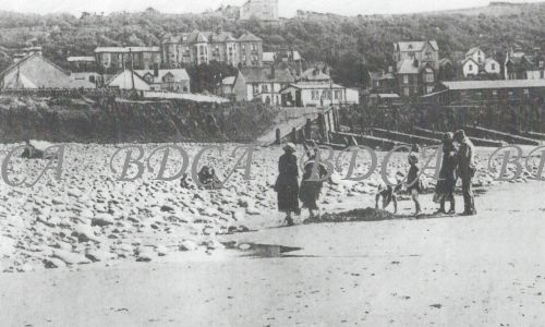 58   sea front people on beach